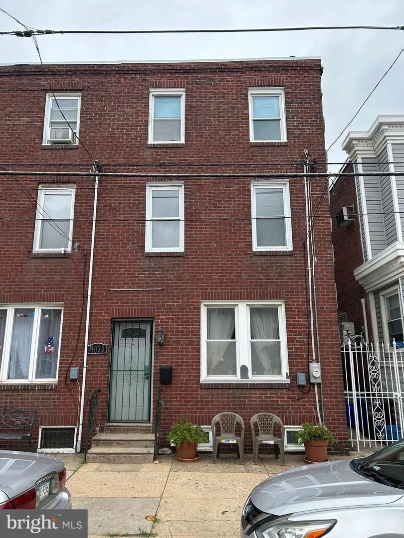 3030 Edgemont Street