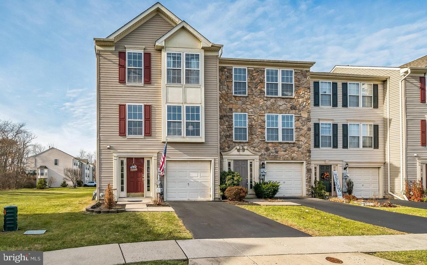 523 Westfield Ct