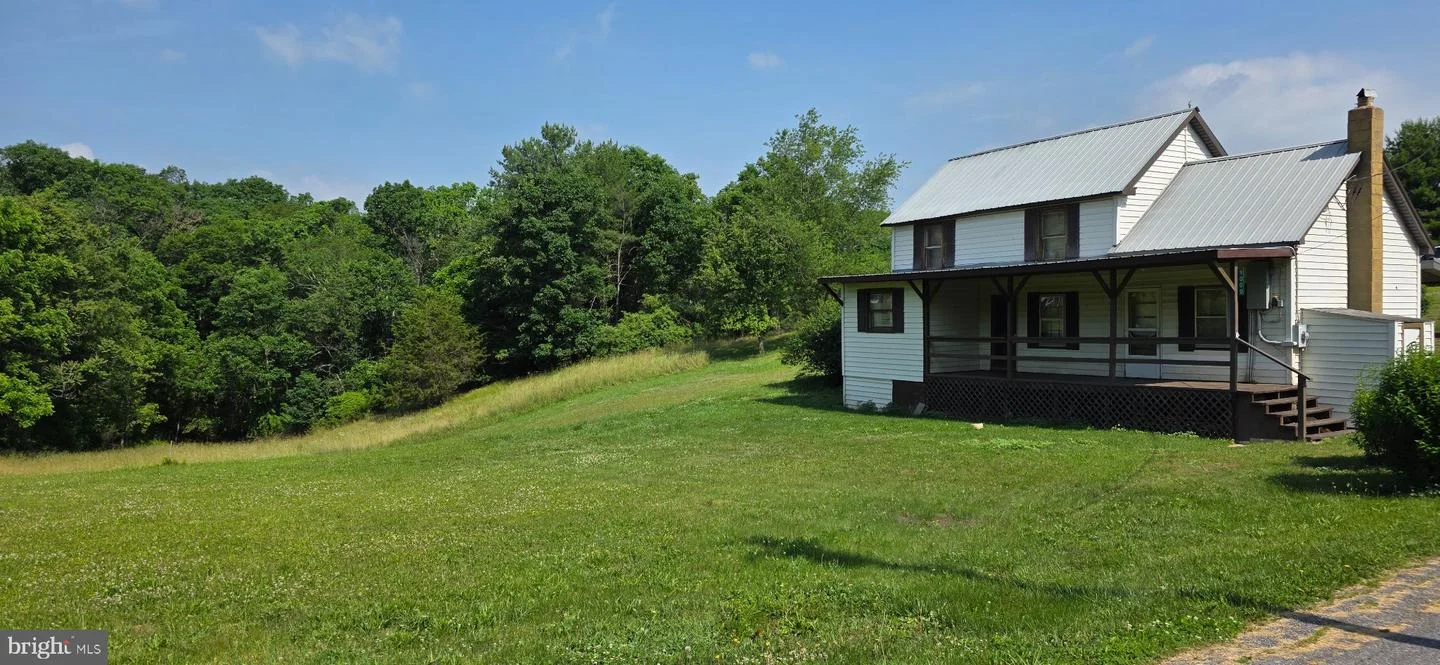 9000 Corner Road, Hancock, MD, 21750