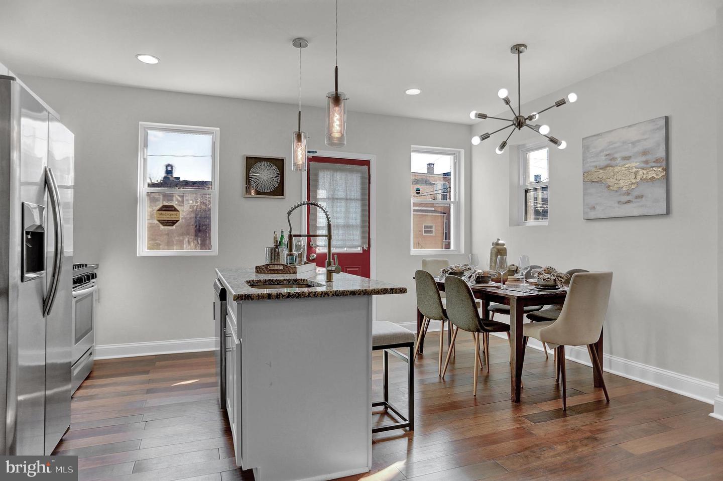 Photo 9 of 34 of 779 N Grantley St townhome