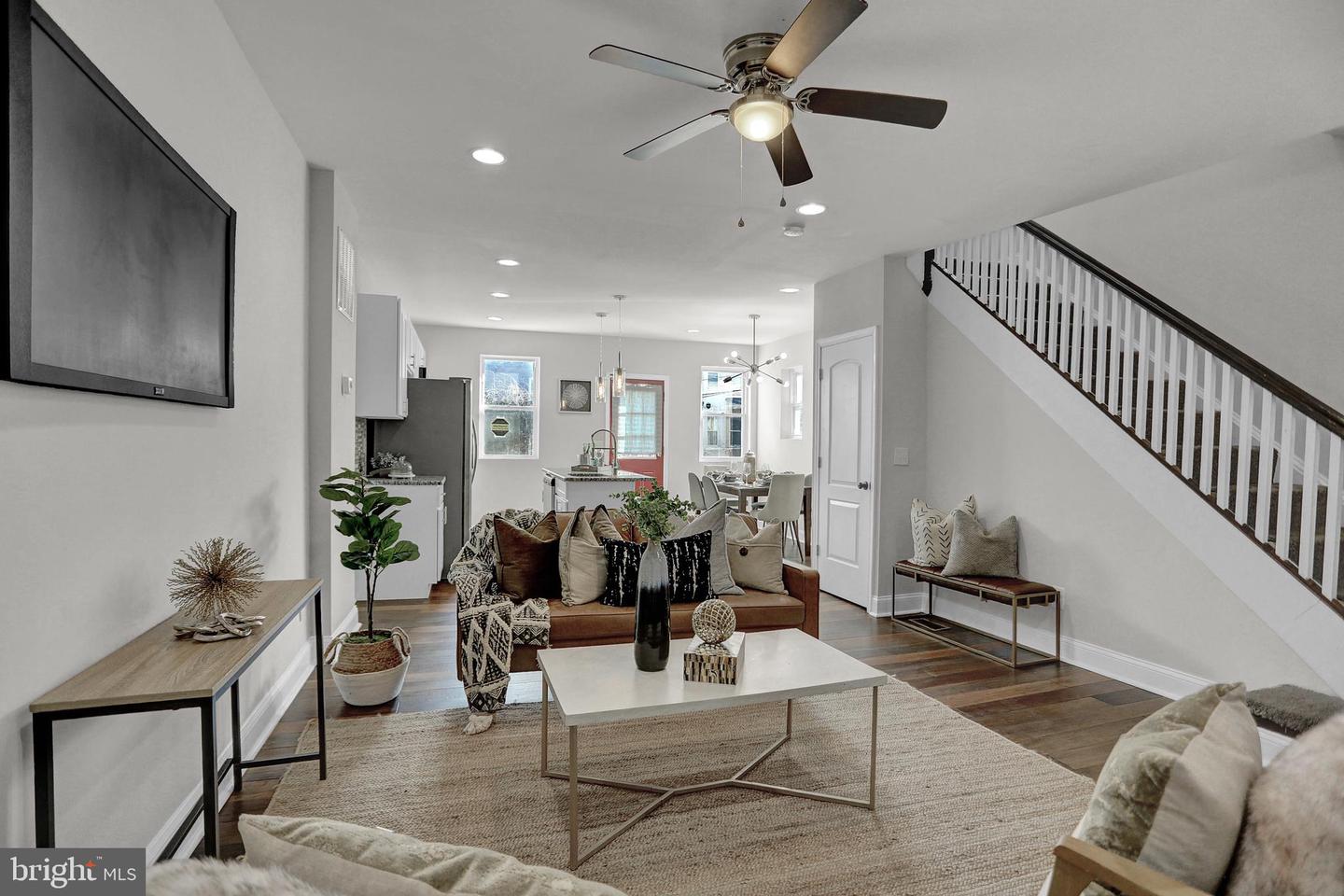 Photo 1 of 34 of 779 N Grantley St townhome