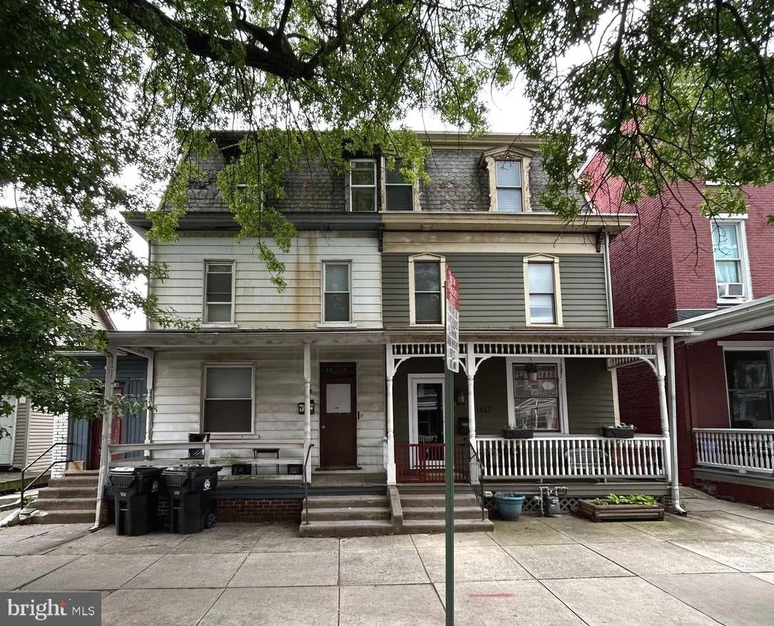 1615 Derry Street