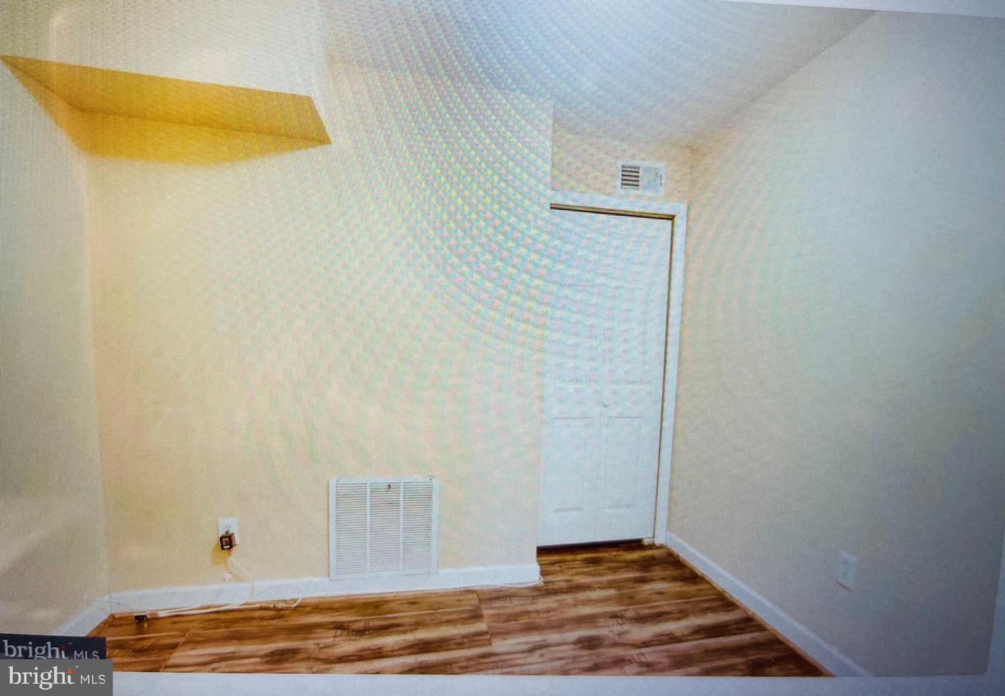 Photo 4 of 13 of 7981 Audubon Ave #301 condo