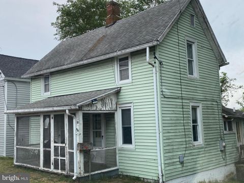 Single Family Residence in Seaford DE 18 High STREET.jpg