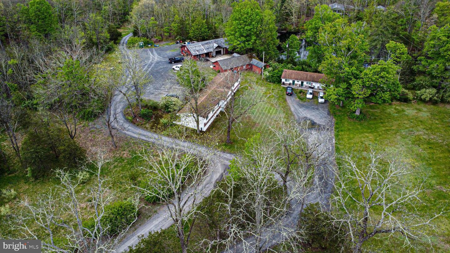 174 Sports Camp Rd, East Stroudsburg, PA 18302