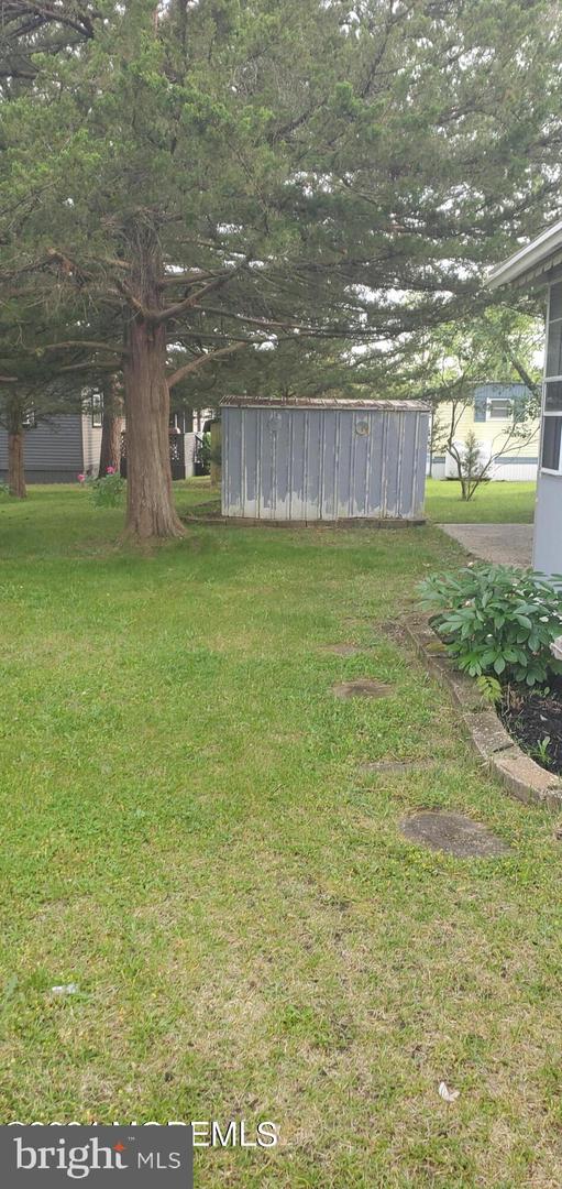Photo 3 of 12 of 112 Juniper Dr mobile home