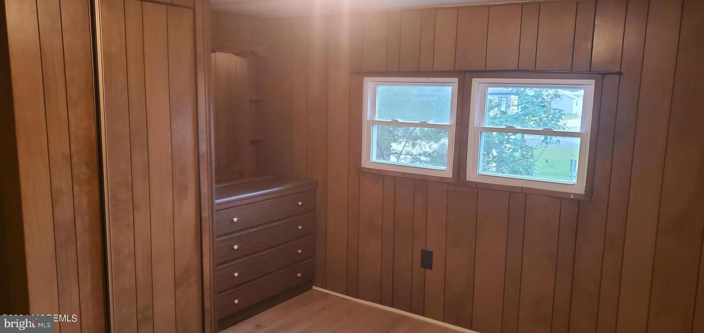 Photo 6 of 12 of 112 Juniper Dr mobile home