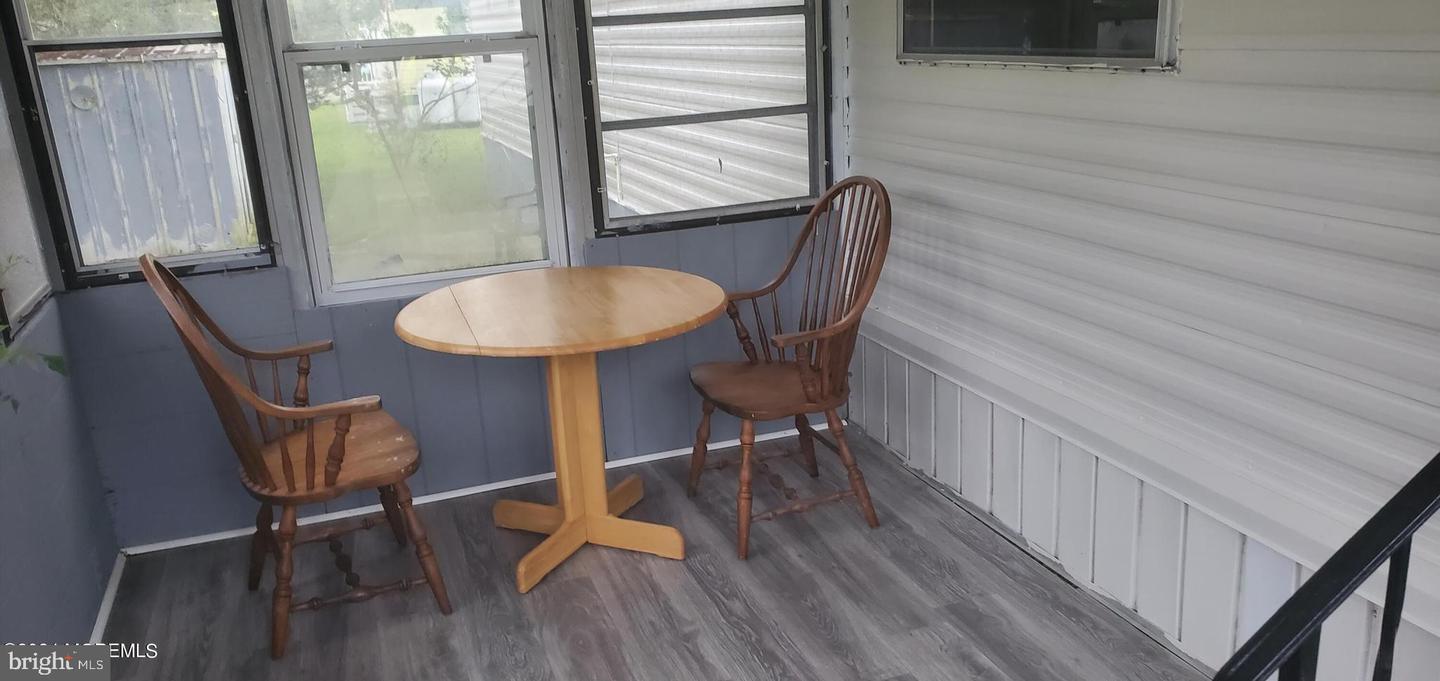 Photo 5 of 12 of 112 Juniper Dr mobile home