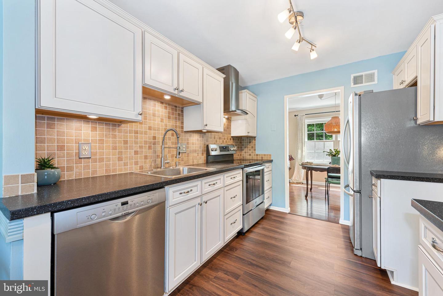 Photo 14 of 37 of 2225 Gunsmith Sq townhome