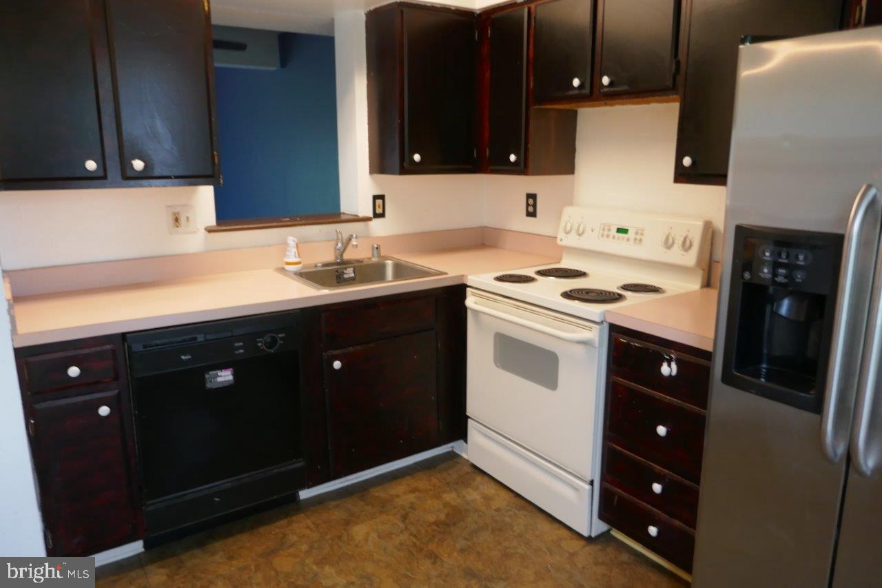 Photo 6 of 24 of 17 Rachel Ct townhome