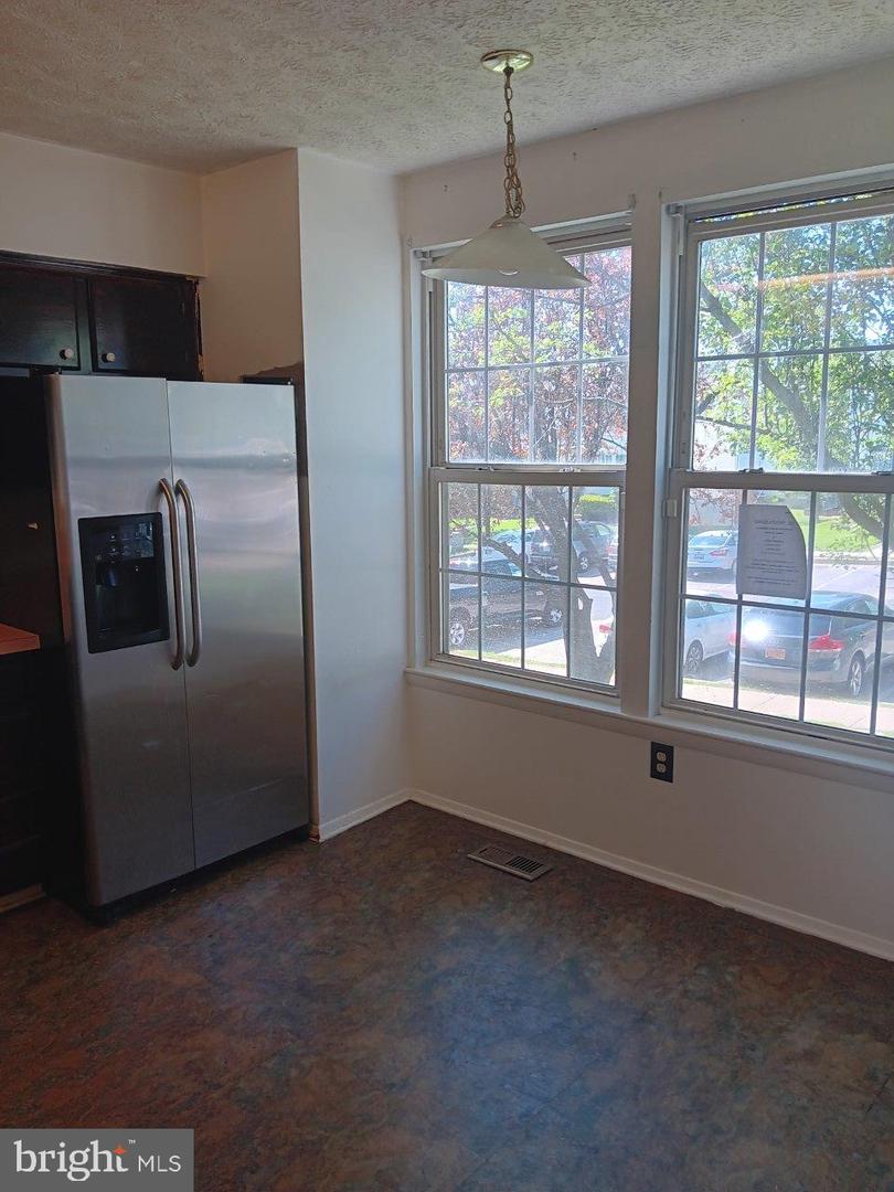 Photo 5 of 24 of 17 Rachel Ct townhome
