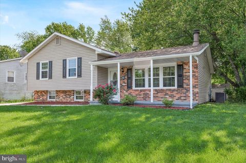 Single Family Residence in Newark DE 268 Oakfield DRIVE 1.jpg