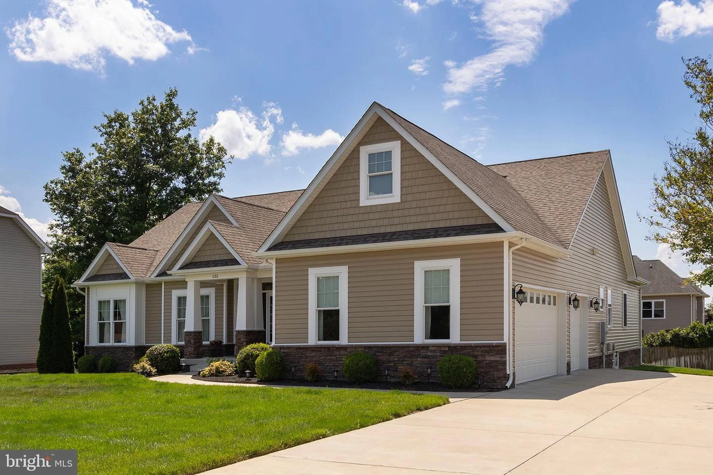 135 Kinross Drive