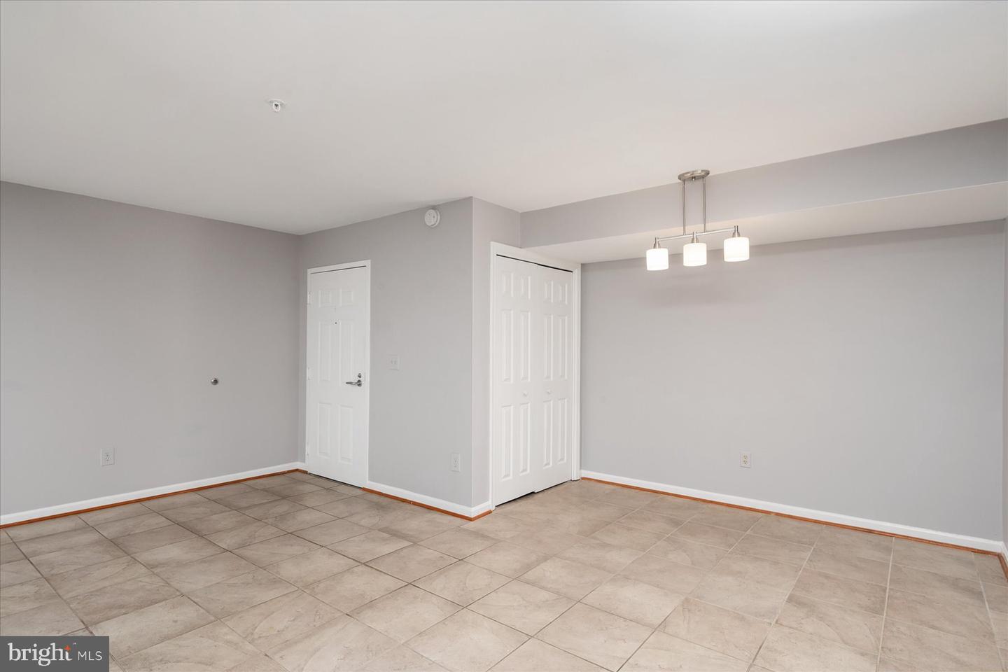 Photo 9 of 24 of 936 Bay Ridge Ave #106 condo