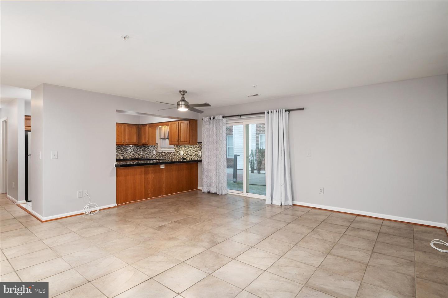 Photo 8 of 24 of 936 Bay Ridge Ave #106 condo