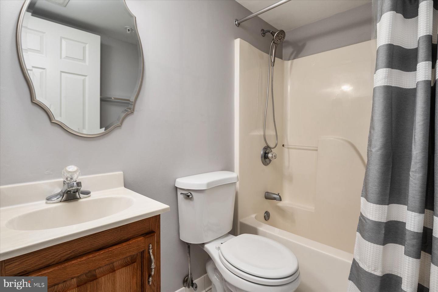 Photo 16 of 24 of 936 Bay Ridge Ave #106 condo