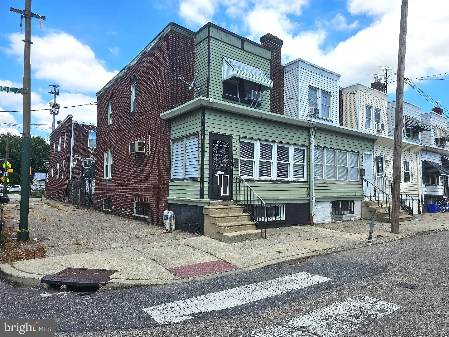 2046 S Bucknell Street