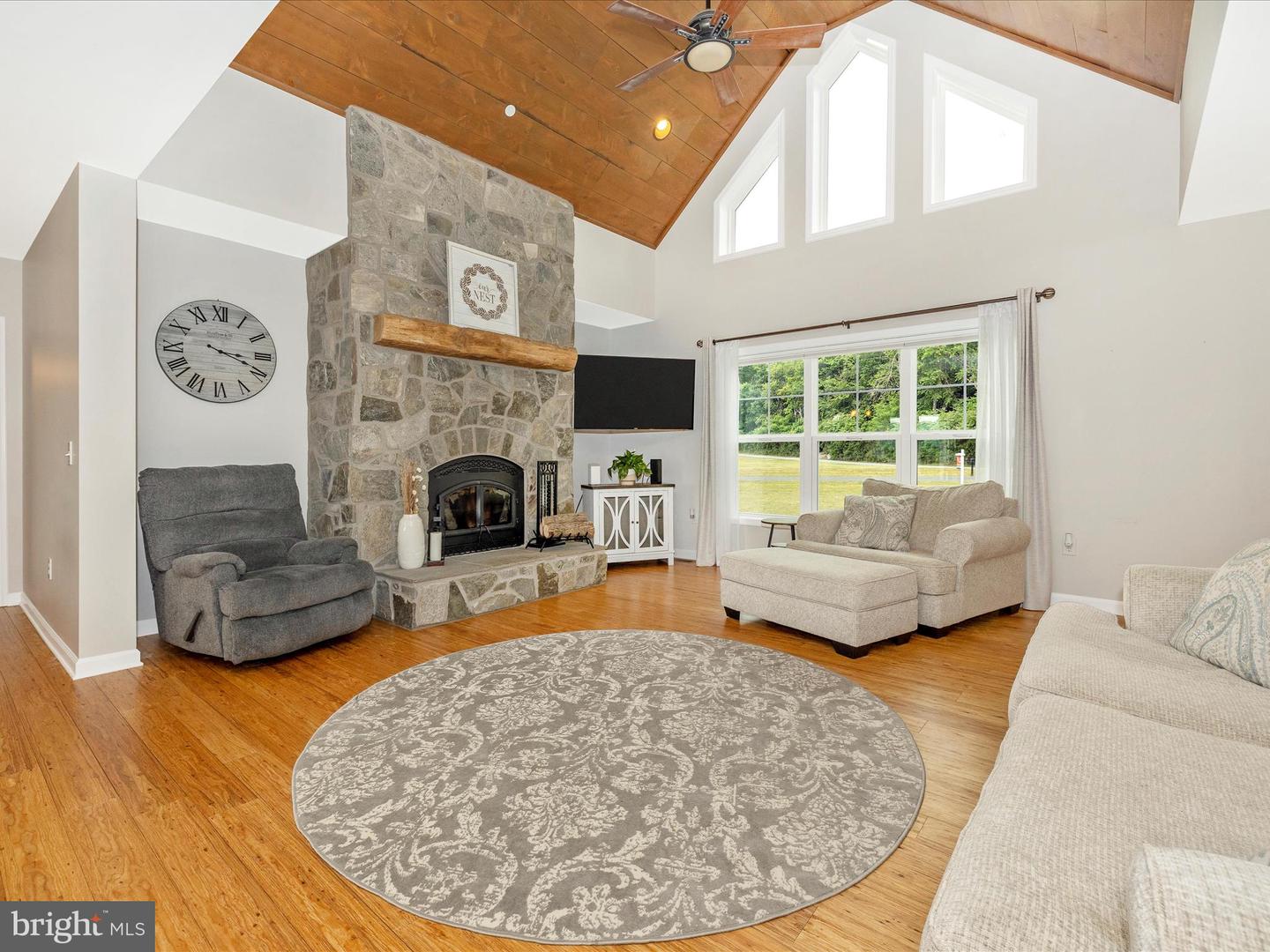 Photo 6 of 59 of 14255 Ridenour Rd house
