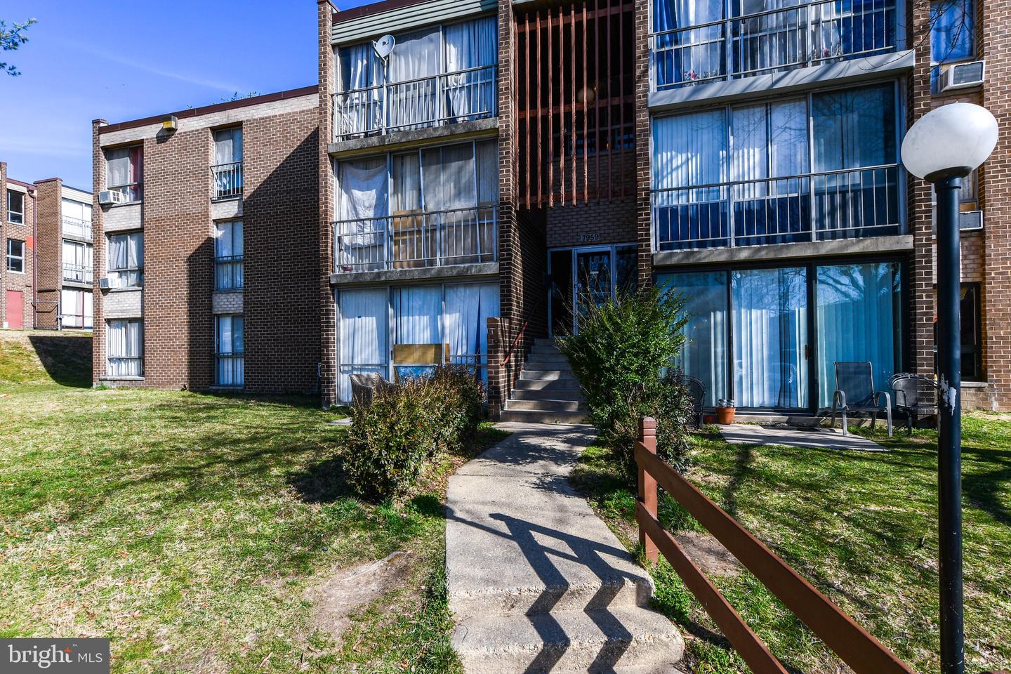 View Hyattsville, MD 20783 condo