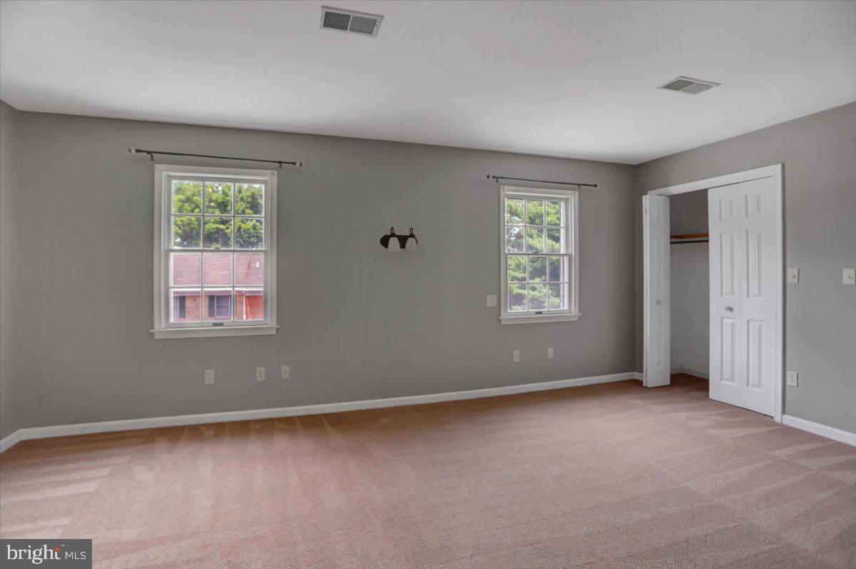 Photo 31 of 41 of 327 Valley View Dr #15 townhome