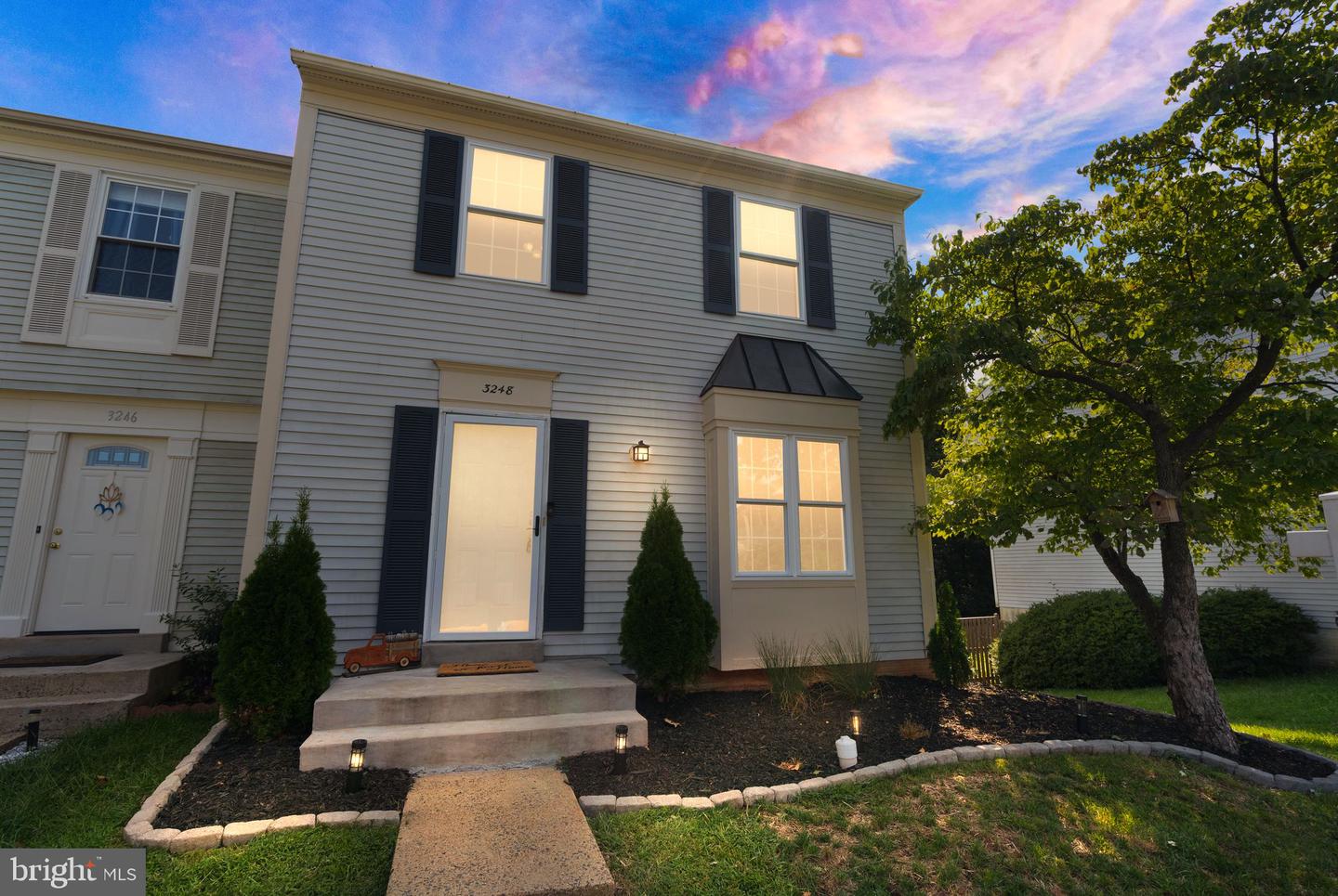 View Herndon, VA 20171 townhome