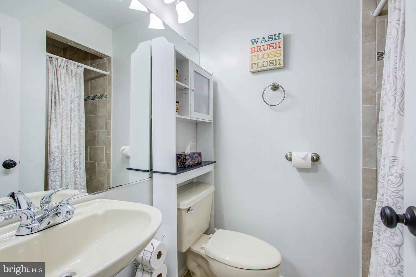 Photo 22 of 30 of 13056 SHADYSIDE LN #A condo
