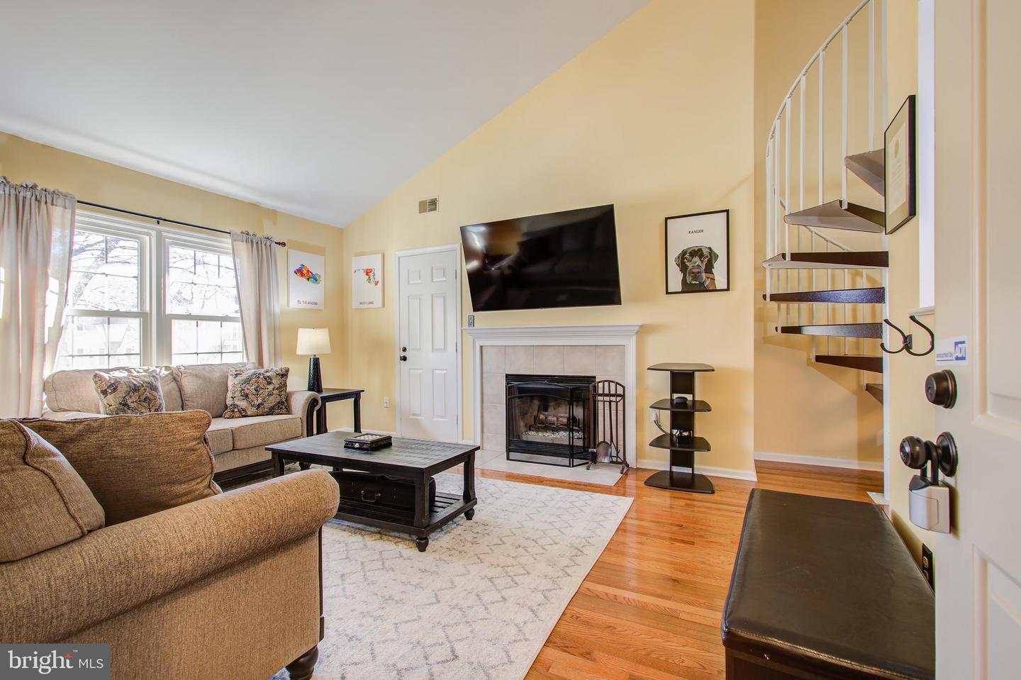 Photo 2 of 30 of 13056 SHADYSIDE LN #A condo