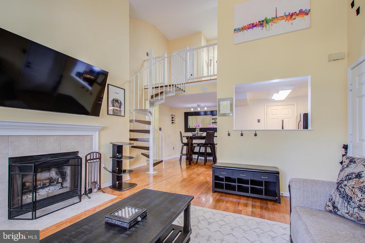Photo 5 of 30 of 13056 SHADYSIDE LN #A condo