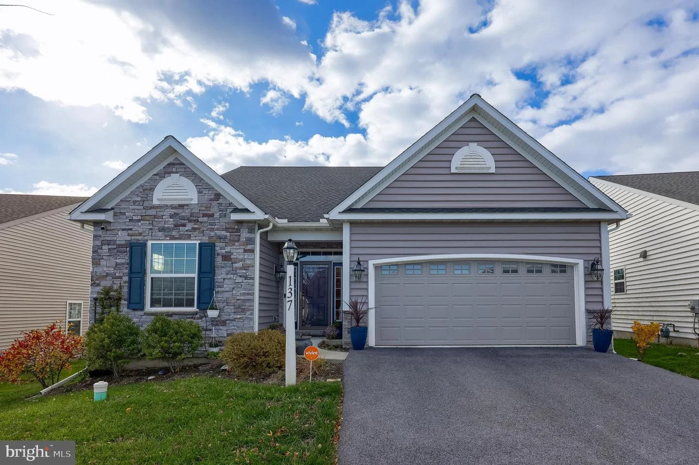 137 Goldenfield Drive