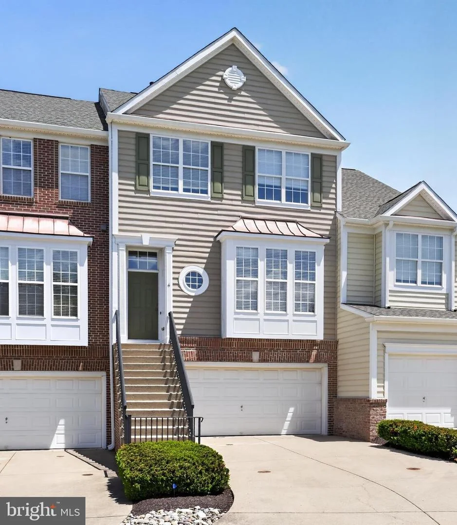 4 Addison Court