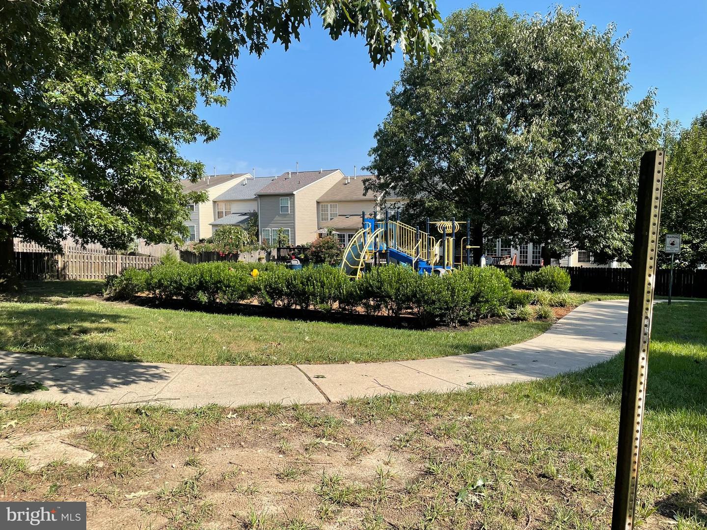 Photo 42 of 44 of 47 Gristmill Ln townhome