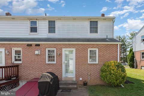 Duplex in Lancaster PA 1327 Wabank ROAD 29.jpg