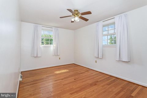 Duplex in Lancaster PA 1327 Wabank ROAD 19.jpg