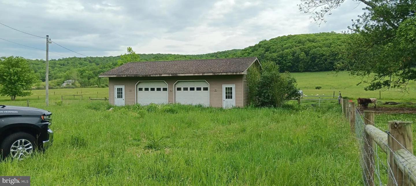 1996 Allegheny Rd. Rd, Manns Choice, PA, 15550