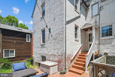 Single Family Residence in Arlington VA 1802 Wakefield STREET 10.jpg