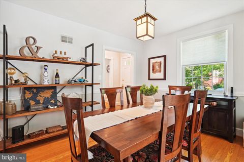 Single Family Residence in Arlington VA 1802 Wakefield STREET 16.jpg