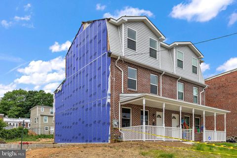 Townhouse in Wilmington DE 210 26 STREET 1.jpg