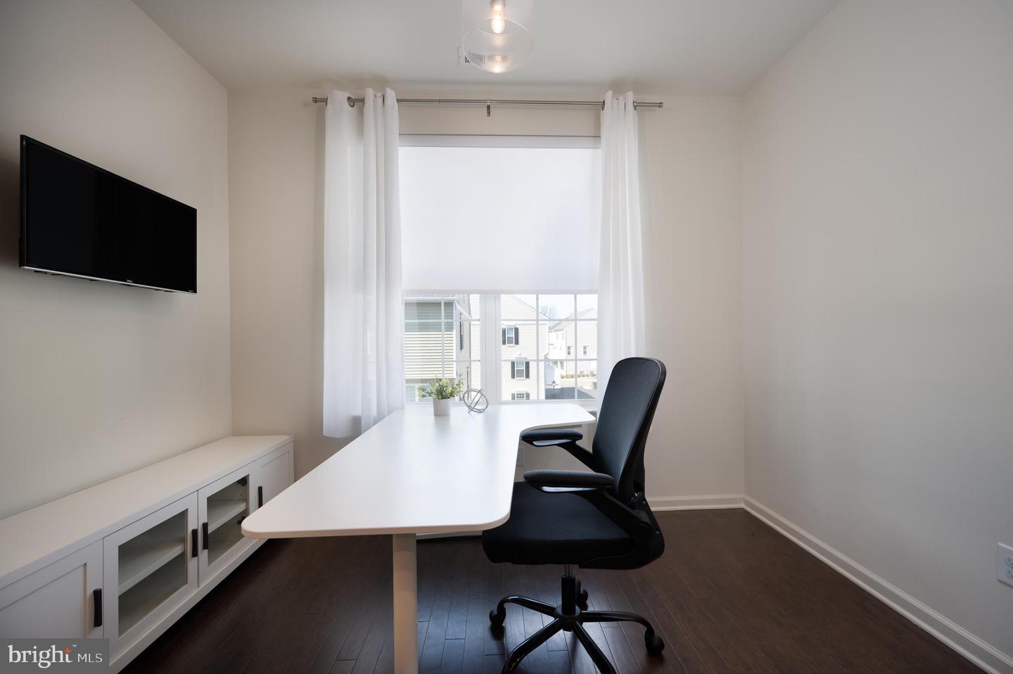 Photo 22 of 43 of 3721 Green St #Au51 townhome