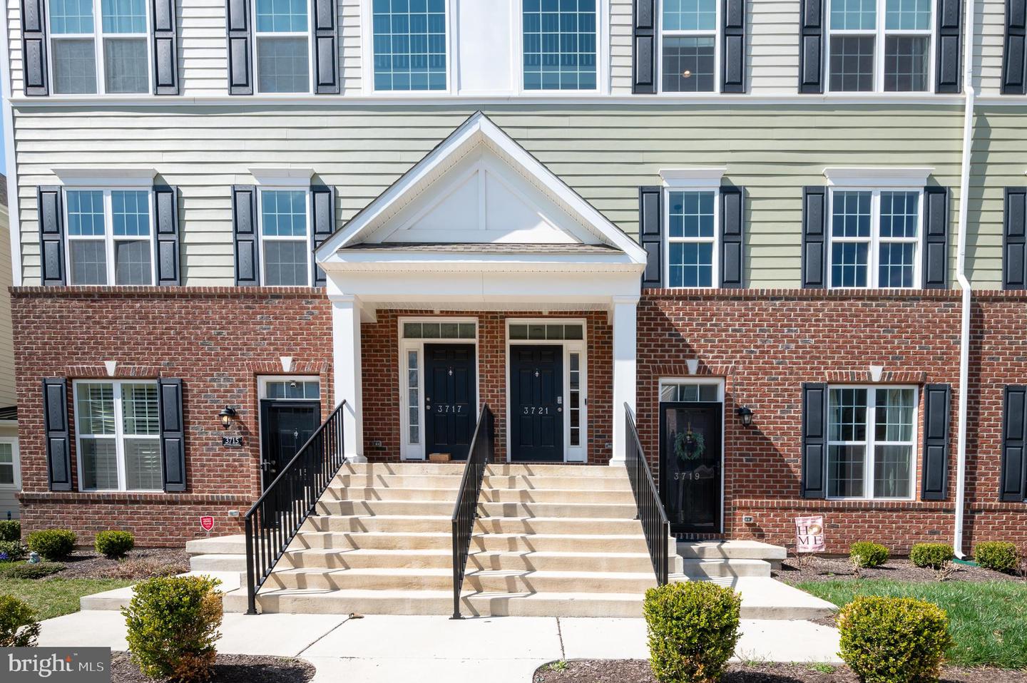 Photo 1 of 43 of 3721 Green St #Au51 townhome
