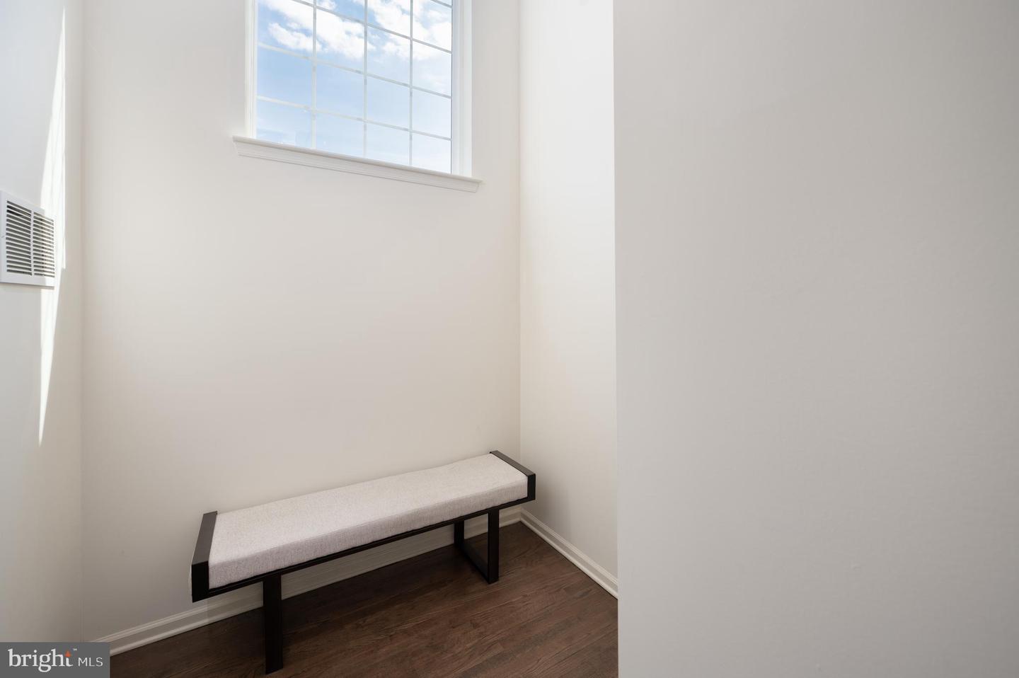 Photo 6 of 43 of 3721 Green St #Au51 townhome