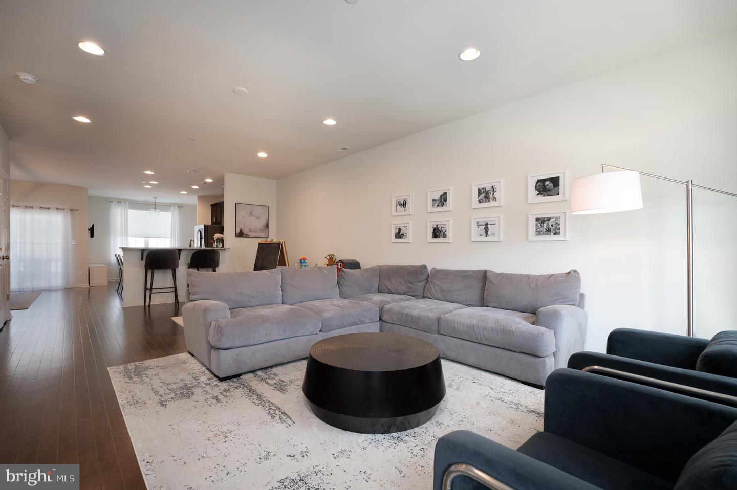 Photo 10 of 43 of 3721 Green St #Au51 townhome