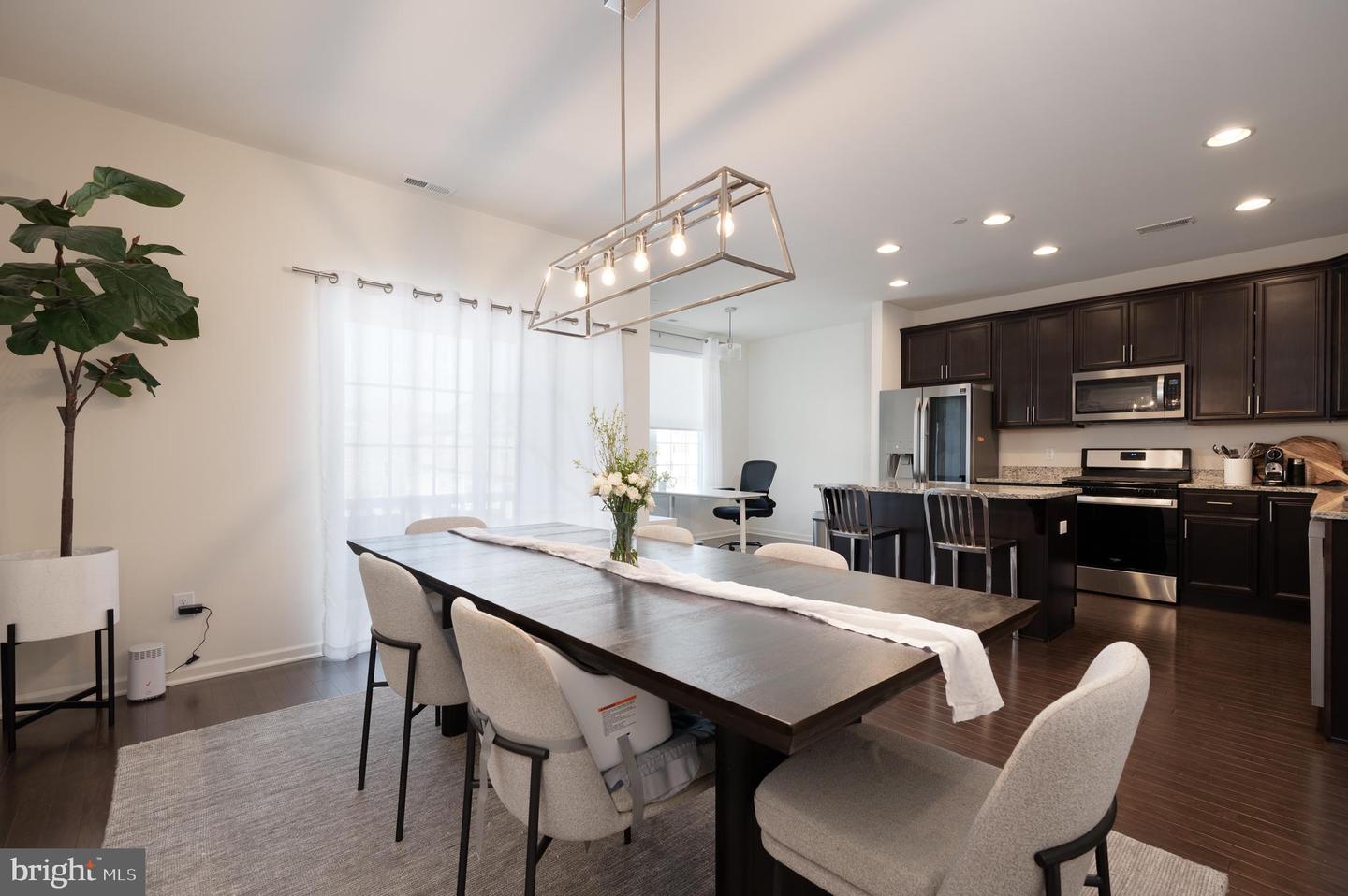Photo 14 of 43 of 3721 Green St #Au51 townhome