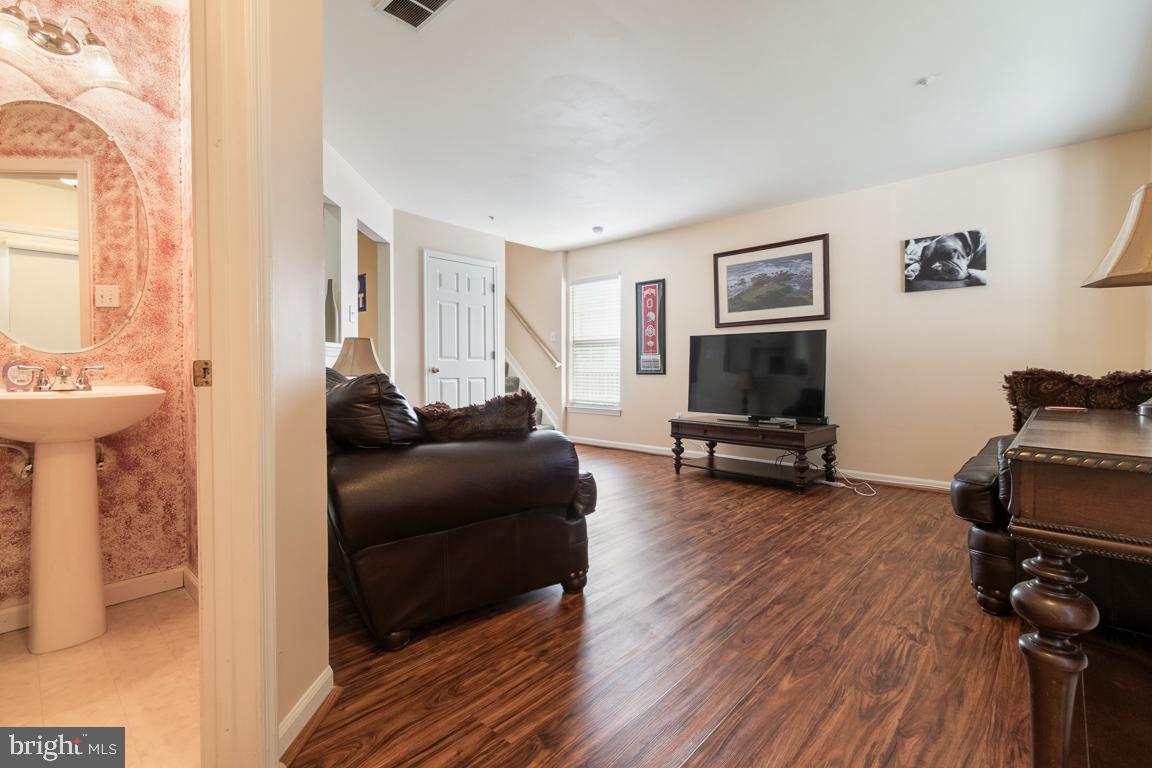 Photo 4 of 27 of 4162 Maple Path Cir #52 multi-family property