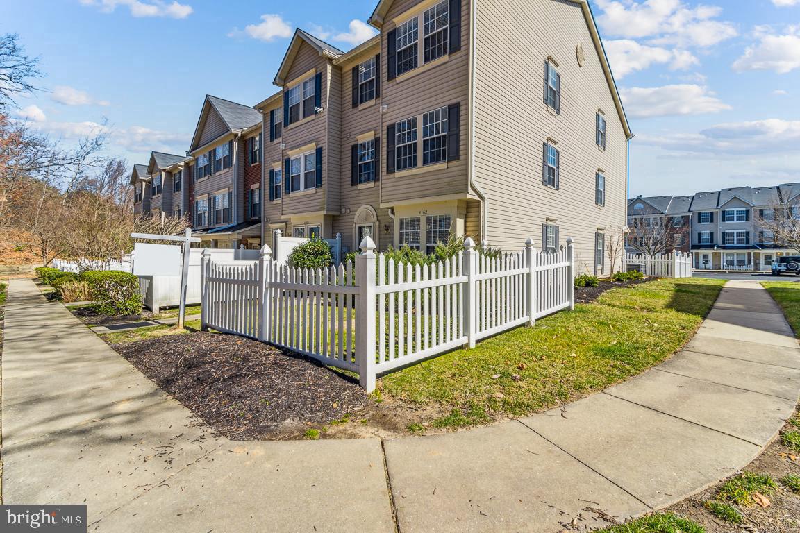 Photo 2 of 27 of 4162 Maple Path Cir #52 multi-family property
