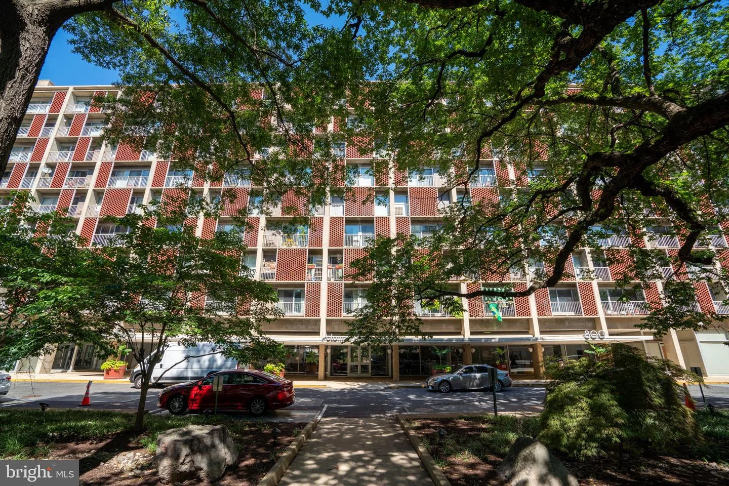 800 4th Street SW Unit N609