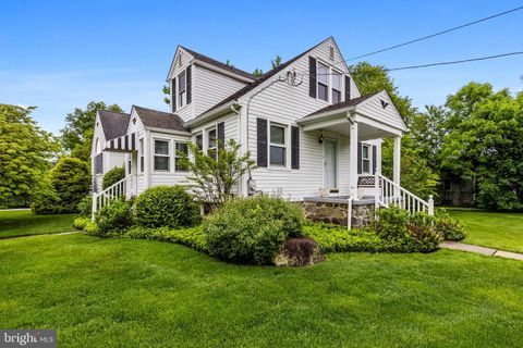 Single Family Residence in Newtown Square PA 201 2nd AVENUE.jpg