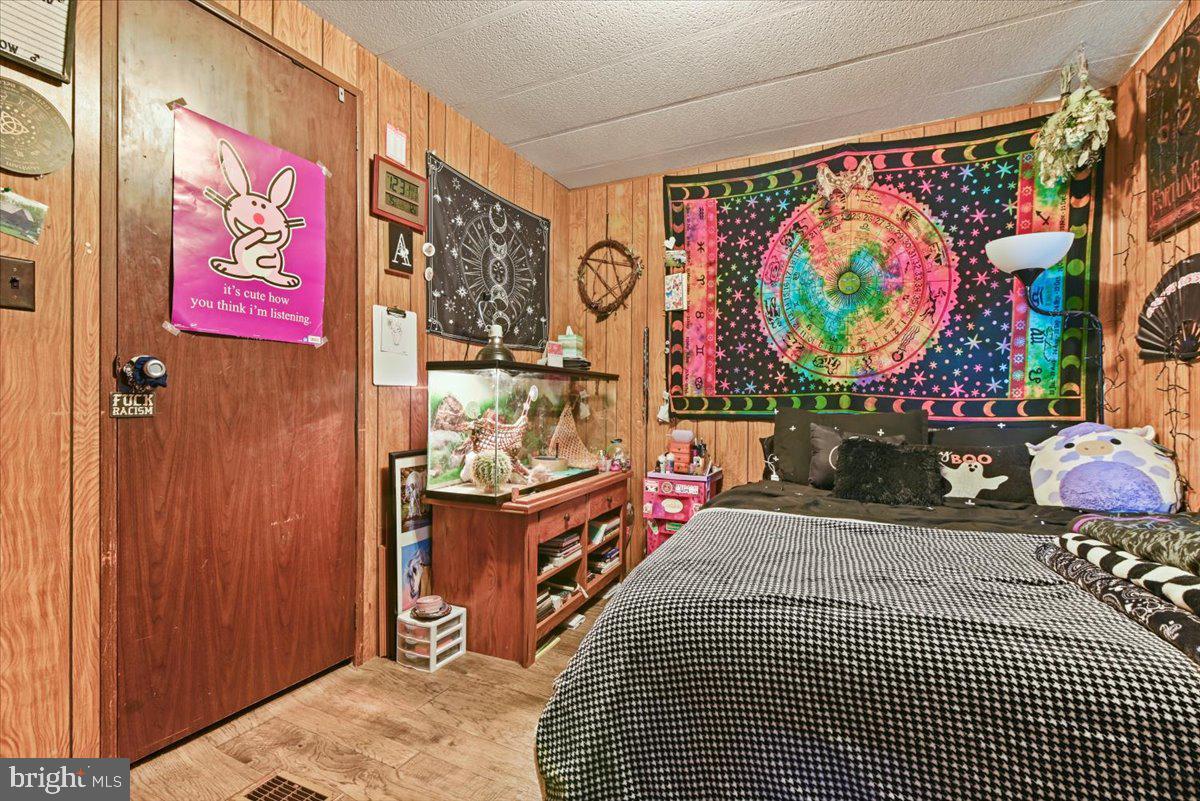 Photo 26 of 43 of 2207 Indian Hill Rd mobile home