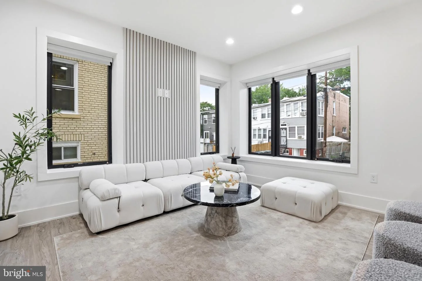 1140 Oates Street NE Unit 101
