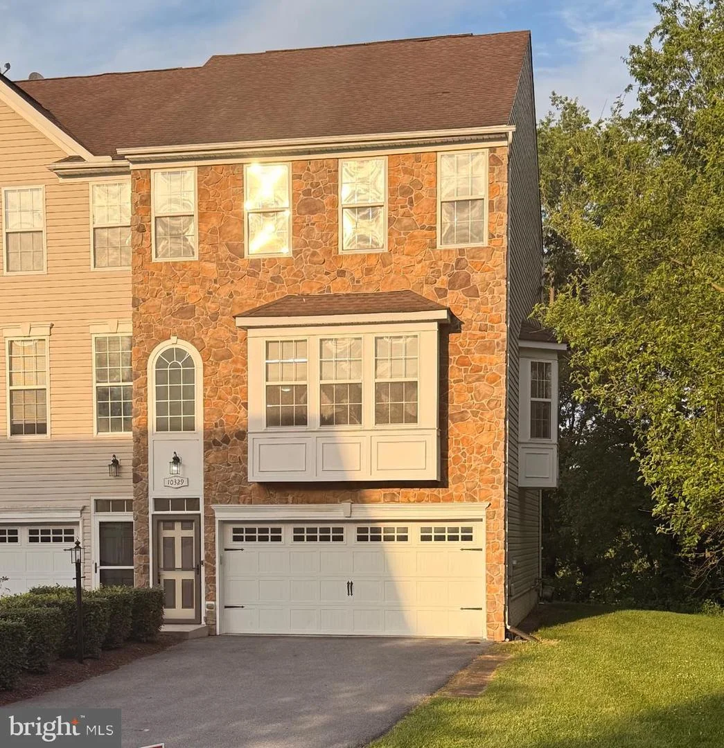 10329 Lantern Lane