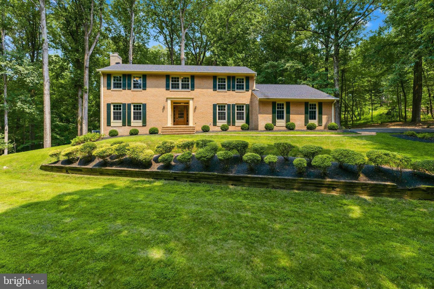 9200 Ripple Brook Road, Great Falls, VA, 22066